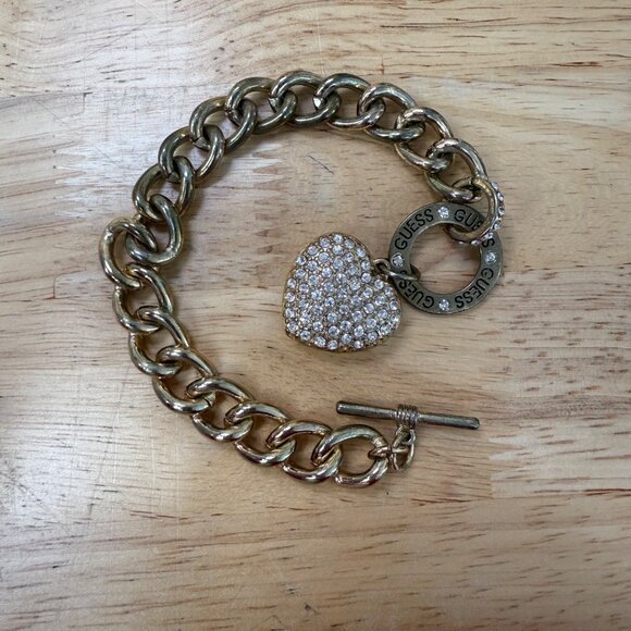 Guess Gold-Tone Chain-Link Toggle Bracelet With Pave Crystal Heart Charm - Picture 7 of 13